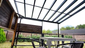Enjoy nature with a dog in a grown-up hideaway perfect for playing! - Image 4