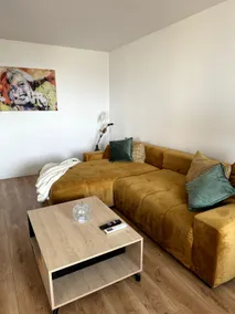 Modern Central Apartment - Image 3