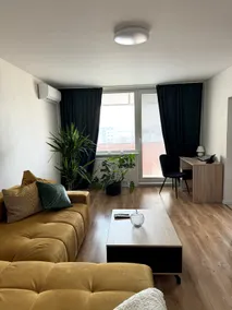 Modern Central Apartment - Image 2