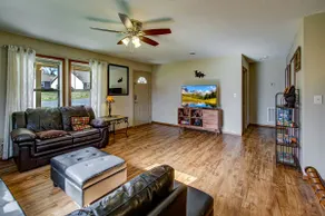 Jaxon's Mountain River Retreat w/Hot Tub, Arcade, 2 King Beds, Leather Recliners - Image 5
