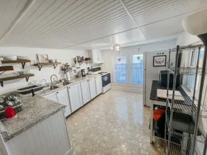 Retro Retreat: Downtown Tahlequah, Sleeps 6 - Image 2