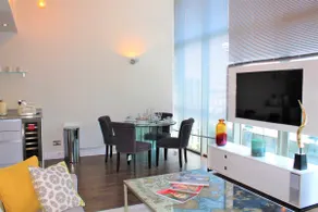 MySquare Penthouse in Old Street Near Angel - Image 3
