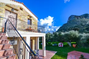 Villa Anastasia Luxe with Top WiFi, BBQ & Amazing Views - Image 2