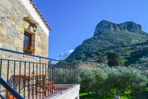 Villa Anastasia Luxe with Top WiFi, BBQ & Amazing Views - Image 4