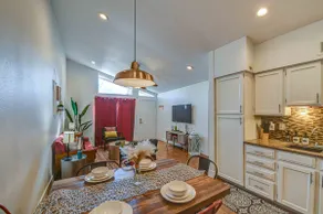 - [theCrashPad] - 3/2 + familyfriendly + hottub + pingpong - Image 3