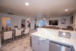 3B/3BHouse w Game Rm&Coffee Bar - Image 4