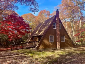 Spacious A-Frame Getaway near Hiking and Wineries - Image 2