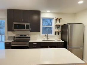 Chic & Central Home - near BTV! - Image 4