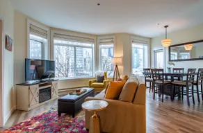 Spectacular 2bd 2bth in Heart of Seattle! - Image 5