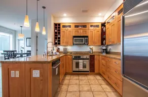 Spectacular 2bd 2bth in Heart of Seattle! - Image 2