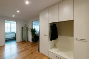 Modern, spacious apartment - Image 3