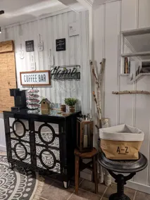 CJ's is lakefront, pet friendly - Image 2
