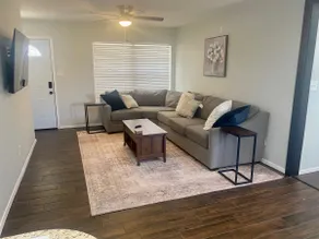 DFW Central Modern Farmhouse minutes from Airport - Image 2