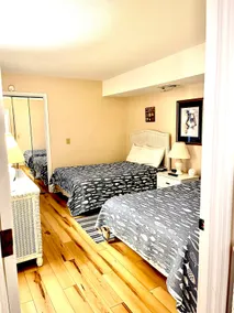 Clean Ocean Retreat with Beach Access - Image 2