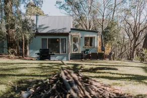Misty Gum Cottage: Stylish Blue Mountains Retreat - Image 4