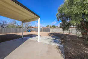 Gorgeous Guest House with Big Yard - Image 5