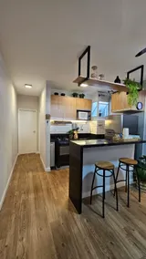 (410) Island Corner - Image 2