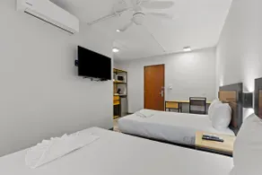 Set of 4 integrated suites - Image 3