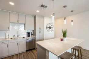 Downtown Oasis: Poolside Condo, Patio & Gym - Image 5