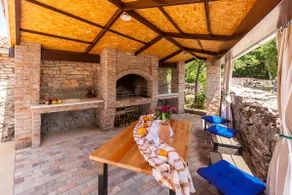 Authentic Istrian Pool House in heart of Istria - Image 4