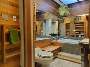 Family-friendly chalet at the lake 31 miles - Image 5