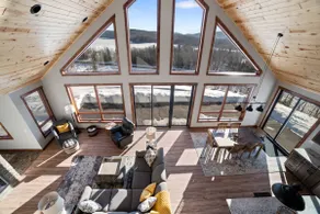 Lax Lake View Retreat - Image 2