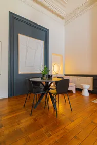 Master apartment garden and parking - Image 3