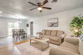 Oak House off Granbury Square - Image 4