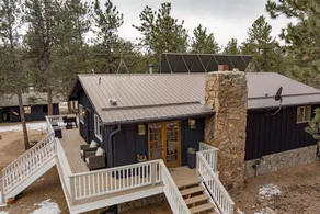 Mountain Retreat|2.7 acres w/Hot Tub|2Living Areas - Image 4