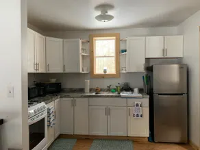 New York Vermont Border Cottage Getaway - Image 4