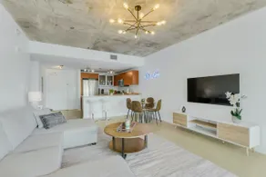 NEW! 1BR Condo w/ rooftop pool, gym & FREE parking - Image 2
