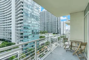 NEW! 1BR Condo w/ rooftop pool, gym & FREE parking - Image 4