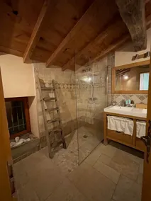 Domaine la Bordeneuve Bed and Breakfast - Image 2