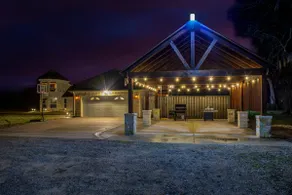 Chic & Modern Getaway Ranch-Lake Livingston View! - Image 4