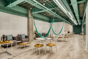 Sublime Full Apt | Rooftop+Gym+Biz Lounge - Image 4