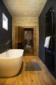 Vacation home Jipué with sauna and hot tub. - Image 3