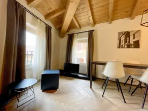 Penthouse with roof terrace a stone's throw from Piazza Grande - Image 5