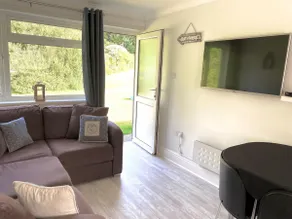 2 Bedroom, Ferry Discount - Image 4