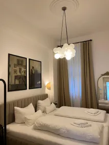 Apartment Aida – steps from the Market Colonnade - Image 3