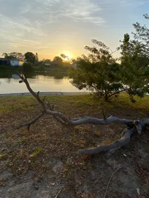 Cozy Beach Home w/Lake view and Kayak! - Image 4