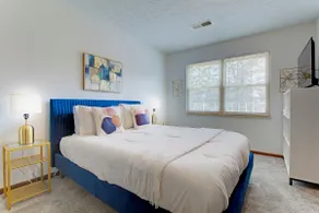 Contemporary 1 BD | Near Hall of Fame & Airport - Image 3