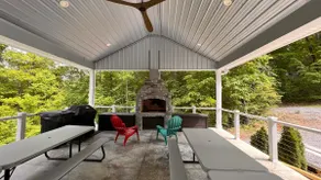 Lazy Daisy-Waterfront Lake House - Image 4