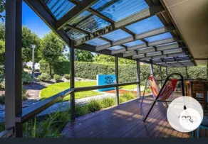 Canberra Resort:Pool, Spa, Sauna & Alfresco Dining - Image 4