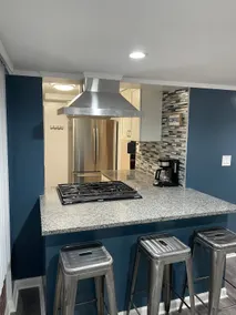Renovated Cozy Duplex w/pool, Close to downtown - Image 3