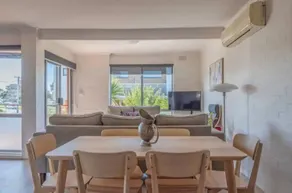 Oceanview at Front Beach, An Ideal Torquay Getaway - Image 3