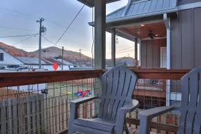 Conductor's Quarters - Image 3