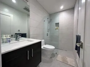 Cozy Room in the Heart of SF w/ Private Entrance - Image 5