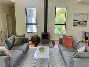 Banksia - Great for 2 families, linen included - Image 3