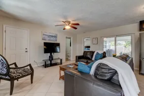  Few Mins to Madeira Beach, Comfortable, Dog Friendly - Image 2