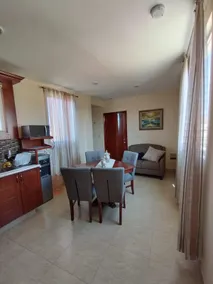 Centrally located and modern apartment (we bill) - Image 3